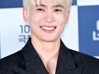 재현 군 복무 끝내고 팬들 곁으로 돌아온다